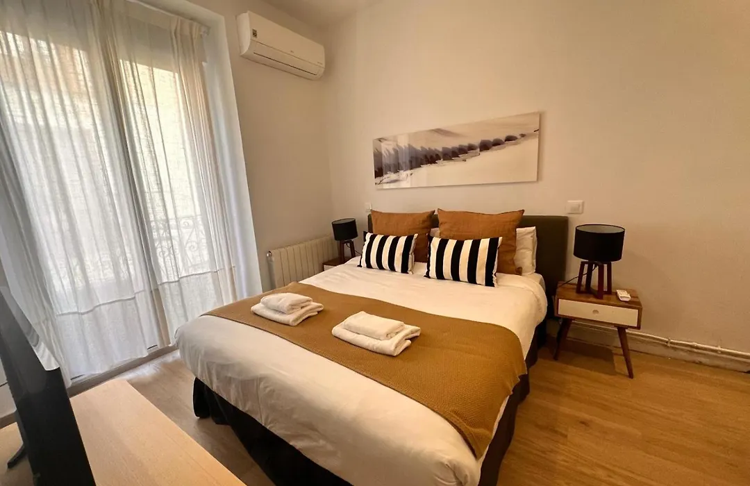 Amazing 3Bd 3Bth With 9 Balconies By Madrid4You Apartments-1