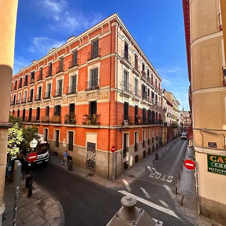 Amazing 3Bd 3Bth With 9 Balconies By Madrid4You Apartments-2